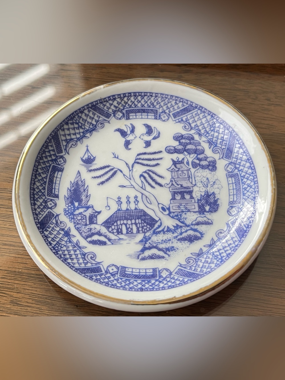 Blue Willow Porcelain Decorative Trinket Dish with Gold Rim